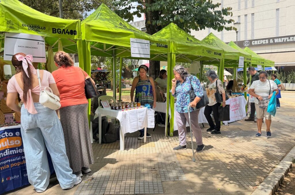 35 emprendedoras encontraron en una feria una vitrina para fortalecer sus proyectos de vida