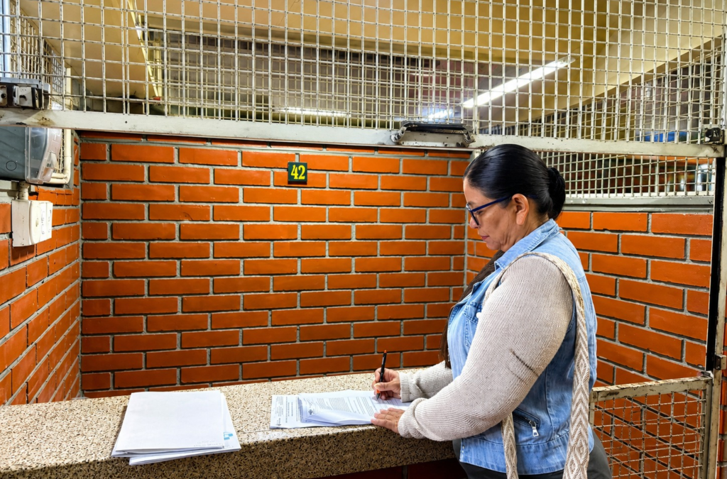 Alcaldía entregó local en Plaza Mutis