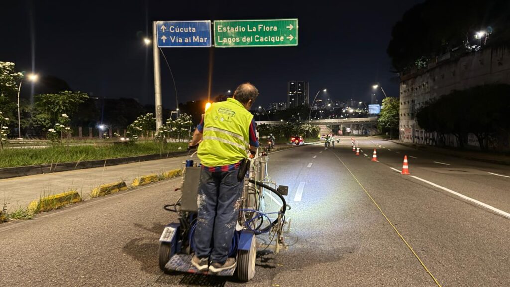 Avanza en un 90% la meta de señalización vial en Bucaramanga