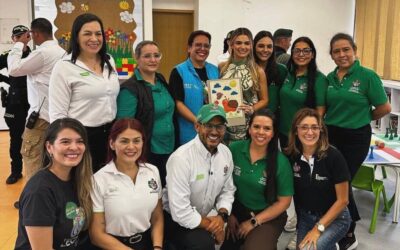 La nueva Primera Dama, Ana Lucía Pineda, recorrió espacios del Circuito del Cuidado en Bucaramanga